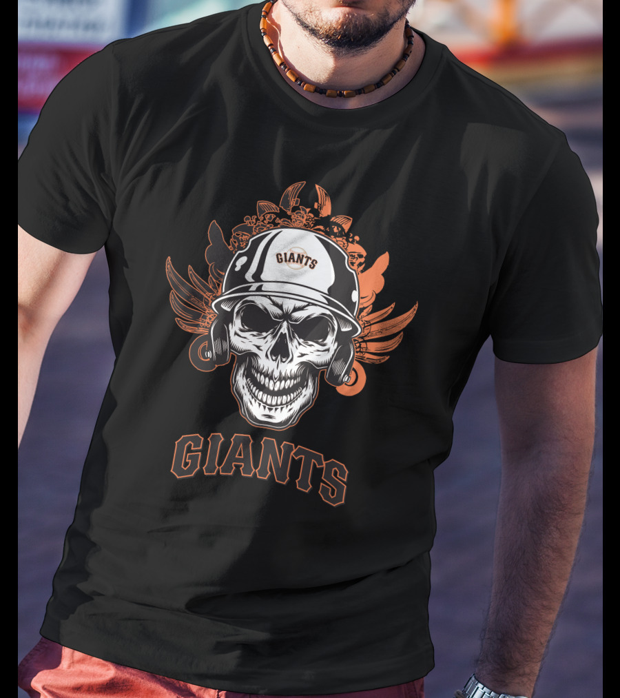 GIANTS Skull With Helmet And Wings T-Shirt