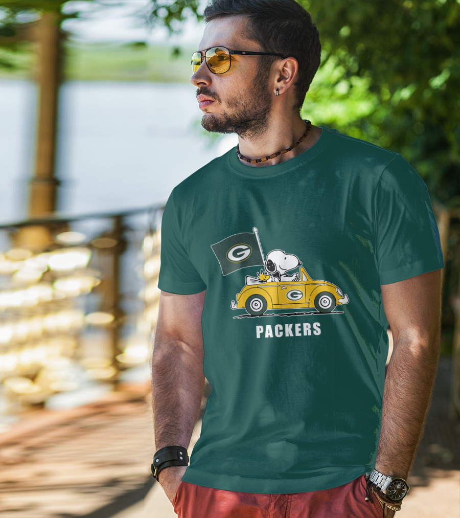 Green Bay Packers Snoopy Driving Car T-Shirt