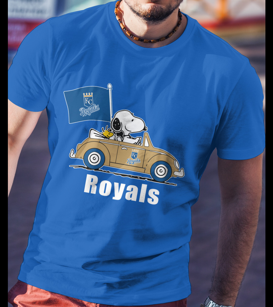 Royals Snoopy KC Royals Flag Peanuts Car T-Shirt