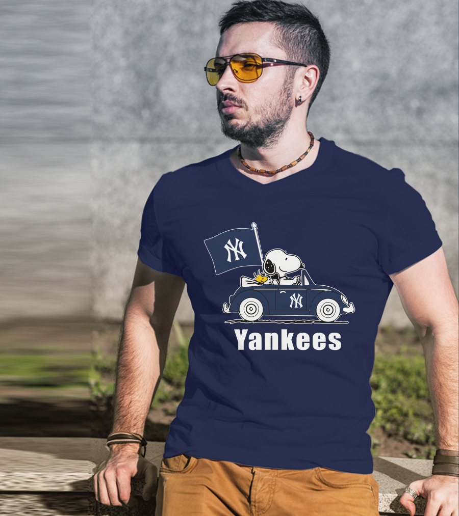 Yankees Snoopy Car New York Yankees Flag T-Shirt