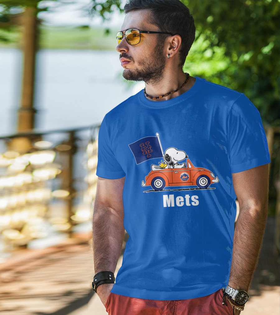 Mets Snoopy Driving With Woodstock And Flag T-Shirt