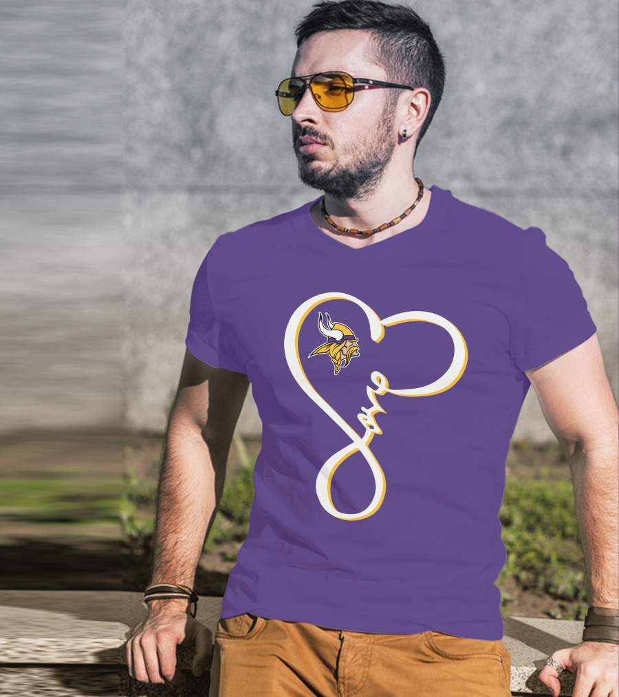 Love Minnesota Vikings Heart T-Shirt