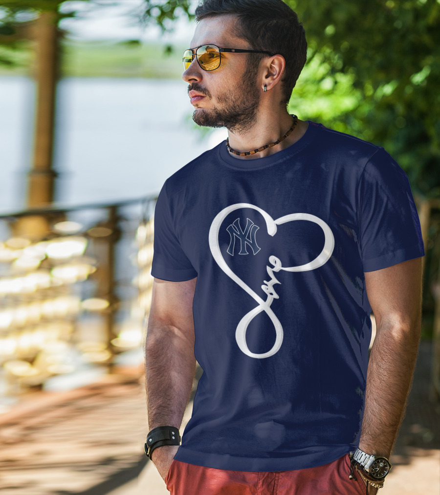 Yankees Love Heart T-Shirt