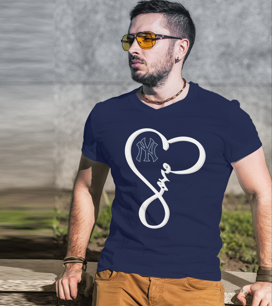 Yankees Love Heart T-Shirt