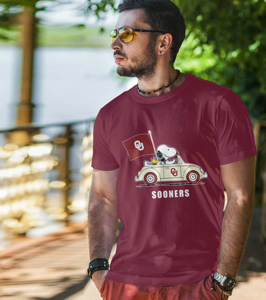 Snoopy Driving Oklahoma Sooners OU Flag Retro Car T-Shirt