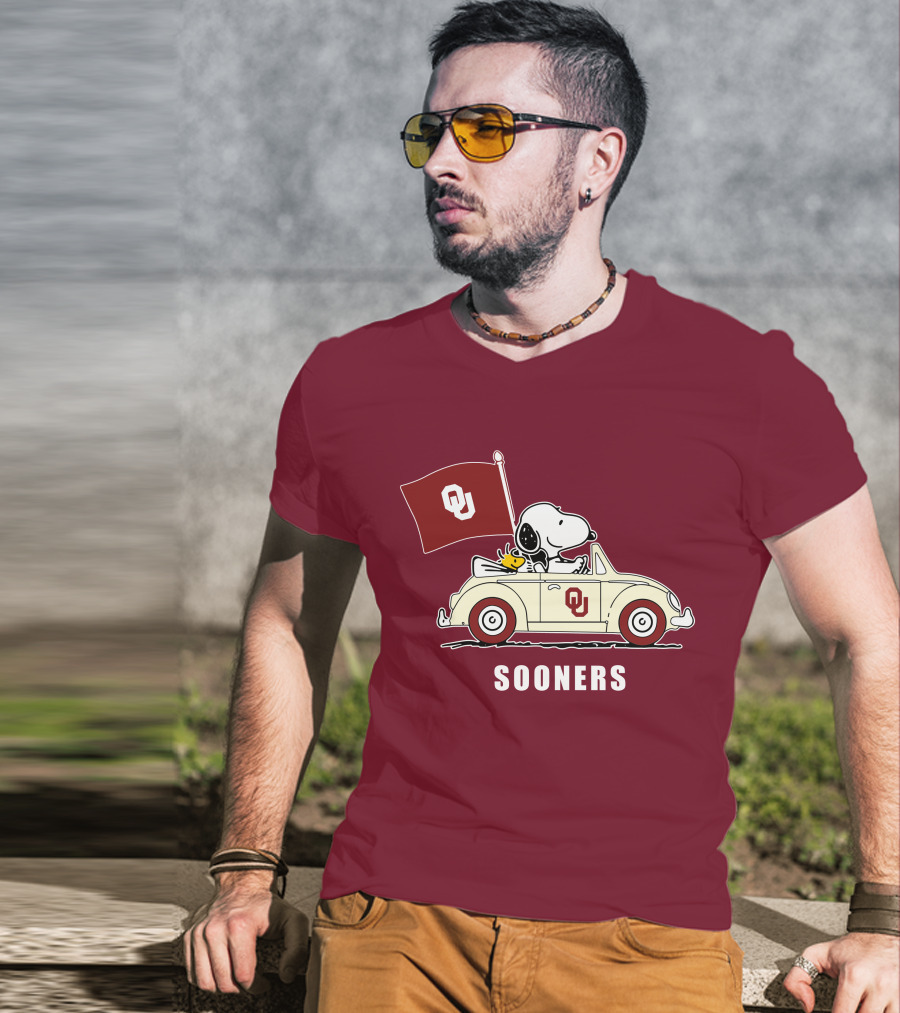 Snoopy Driving Oklahoma Sooners OU Flag Retro Car T-Shirt
