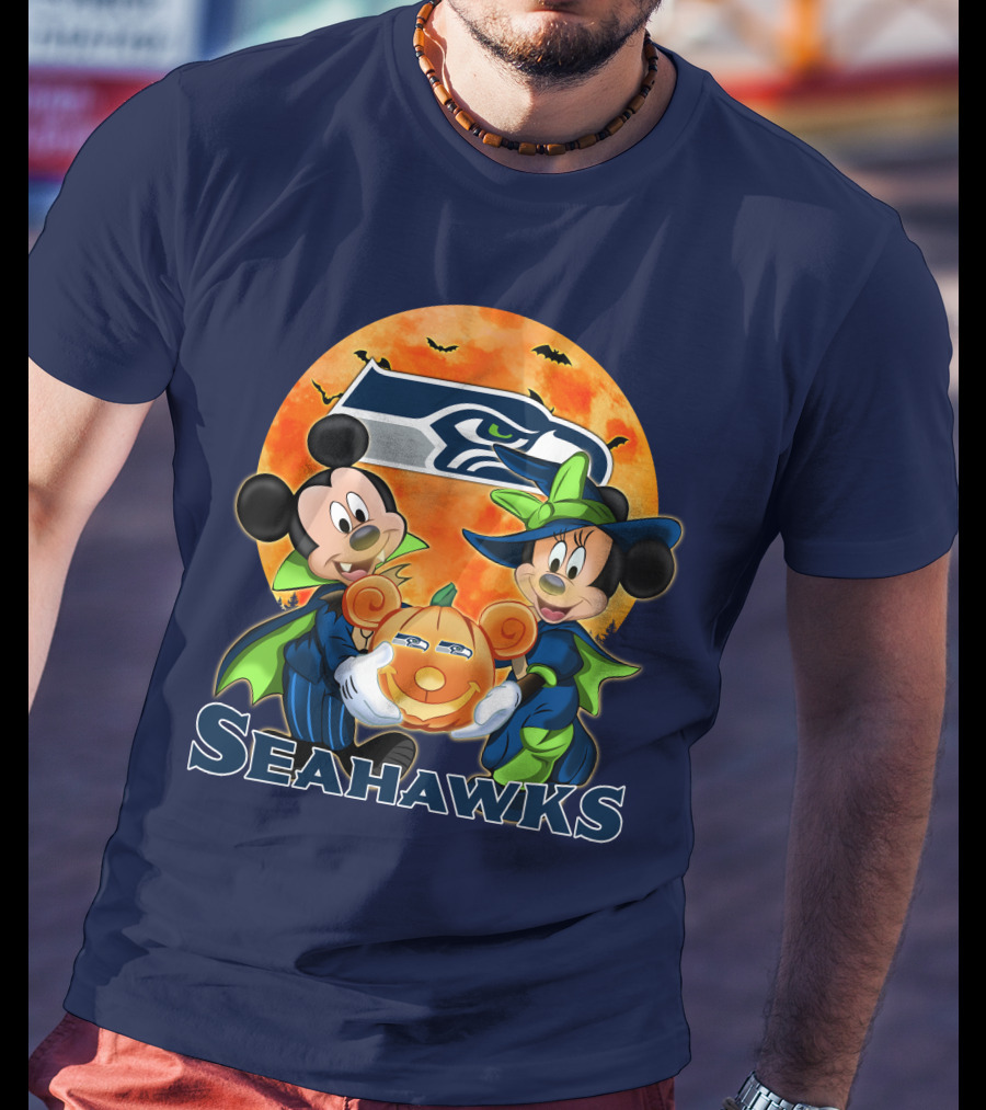 Seattle Seahawks Mickey Mouse And Minnie Mouse Halloween Pumpkin T-Shirt