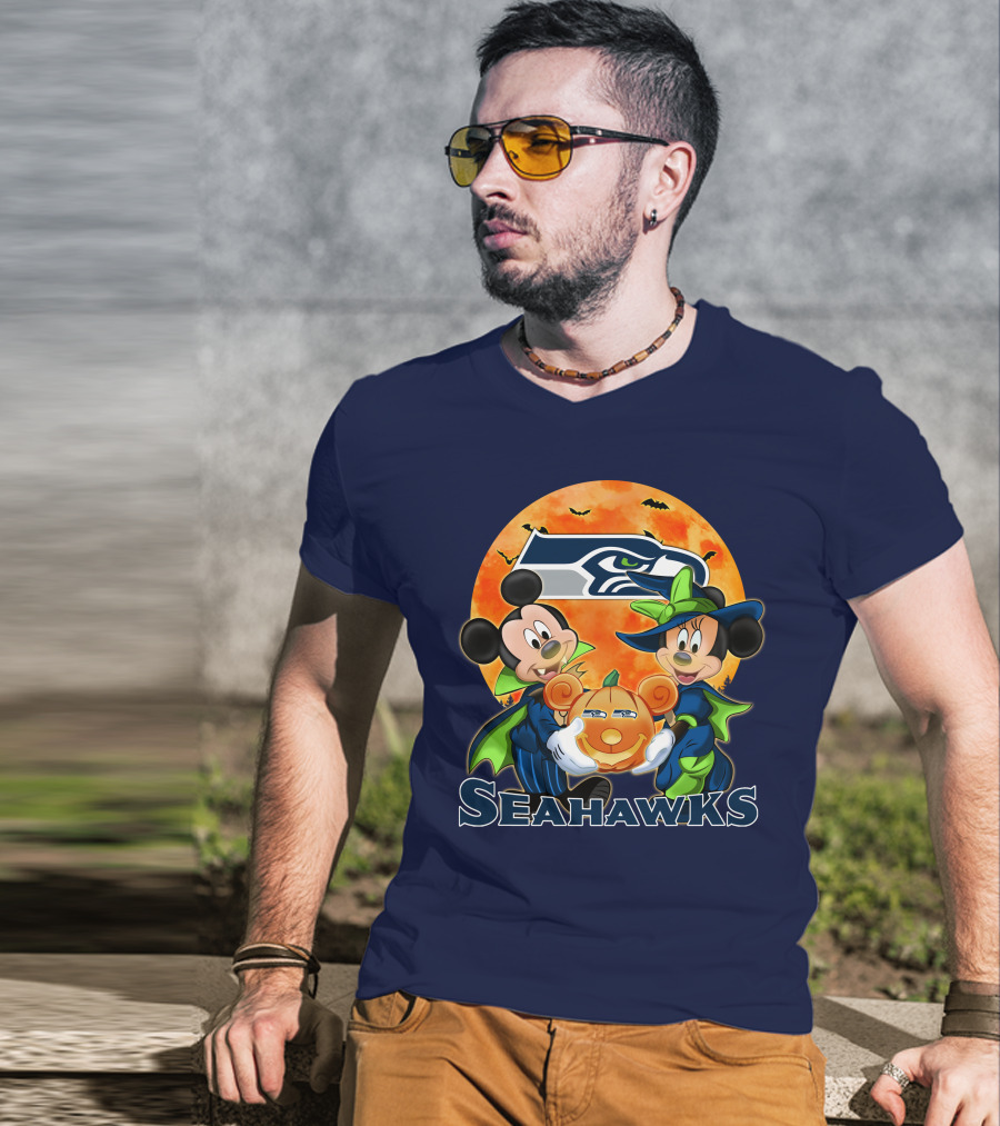 Seattle Seahawks Mickey Mouse And Minnie Mouse Halloween Pumpkin T-Shirt