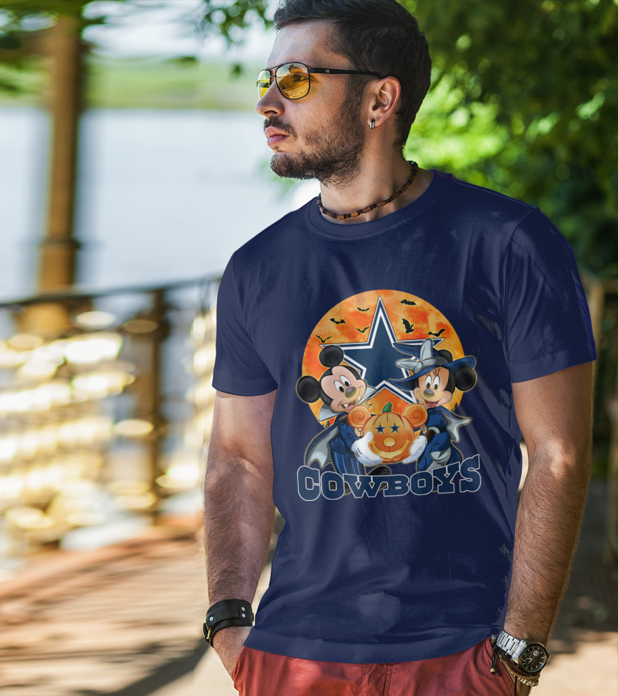 Cowboys Halloween Mickey Mouse And Minnie Mouse With Pumpkin Dallas T-Shirt