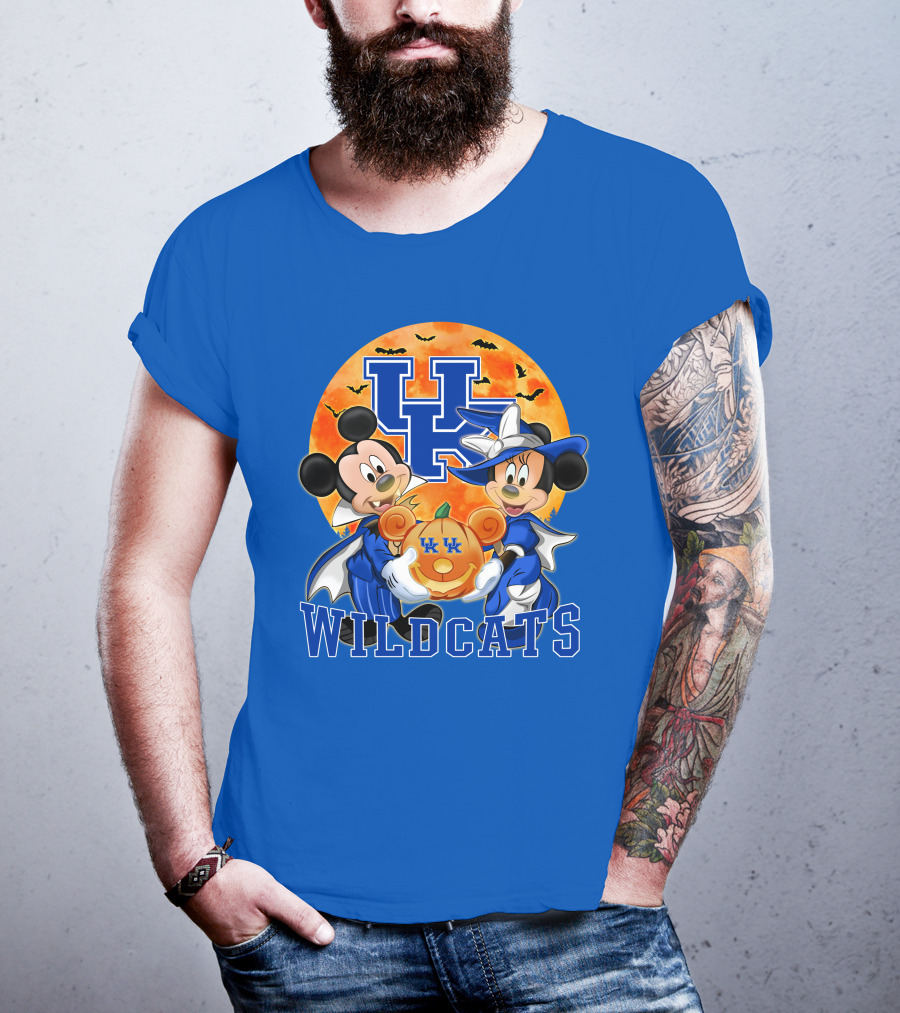 Kentucky Wildcats Mickey Mouse Minnie Mouse Halloween Moon Pumpkin T-Shirt