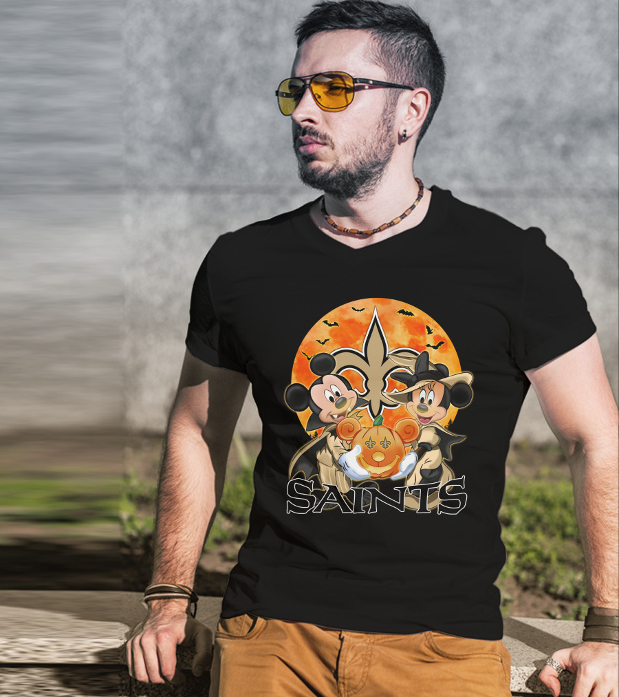 New Orleans Saints Mickey And Minnie Halloween Pumpkin Fleur-de-Lis T-Shirt