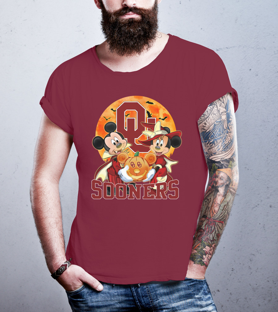 Oklahoma Sooners Mickey Mouse And Minnie Mouse Halloween Pumpkin Moon Bats T-Shirt