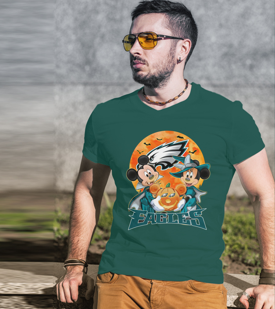 Philadelphia Eagles Mickey And Minnie Halloween Pumpkin T-Shirt