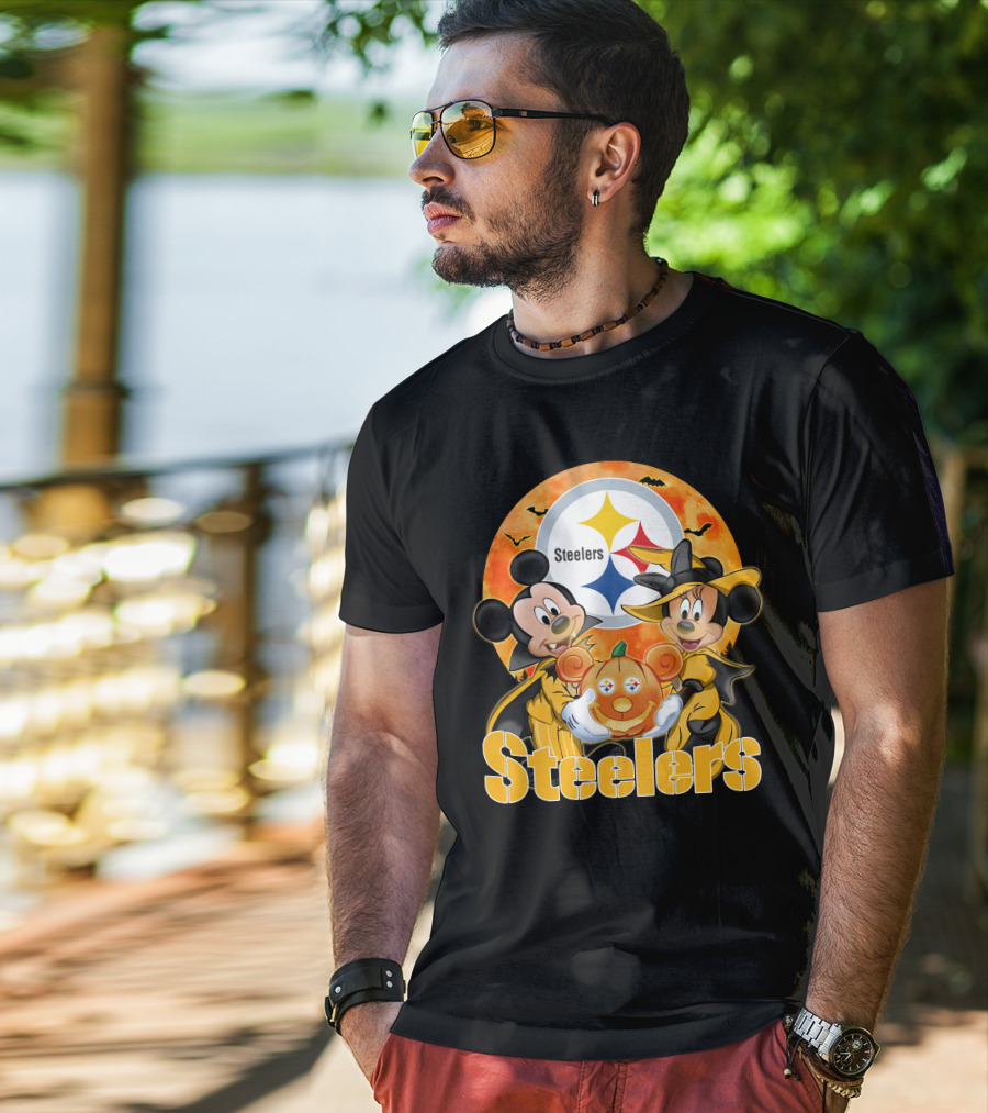 Steelers Mickey Mouse Minnie Mouse Halloween Pumpkin T-Shirt