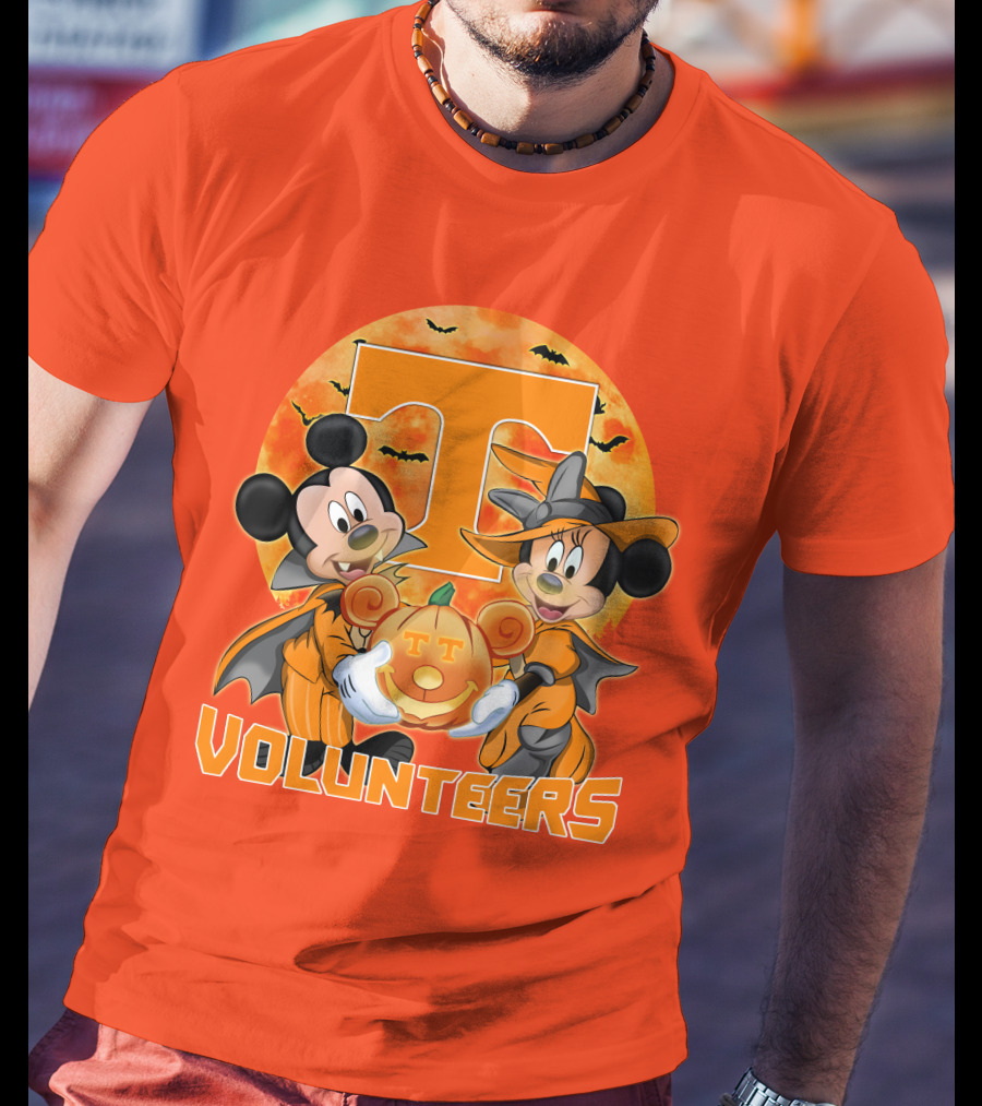 Tennessee Volunteers Mickey And Minnie Halloween Pumpkin T-Shirt