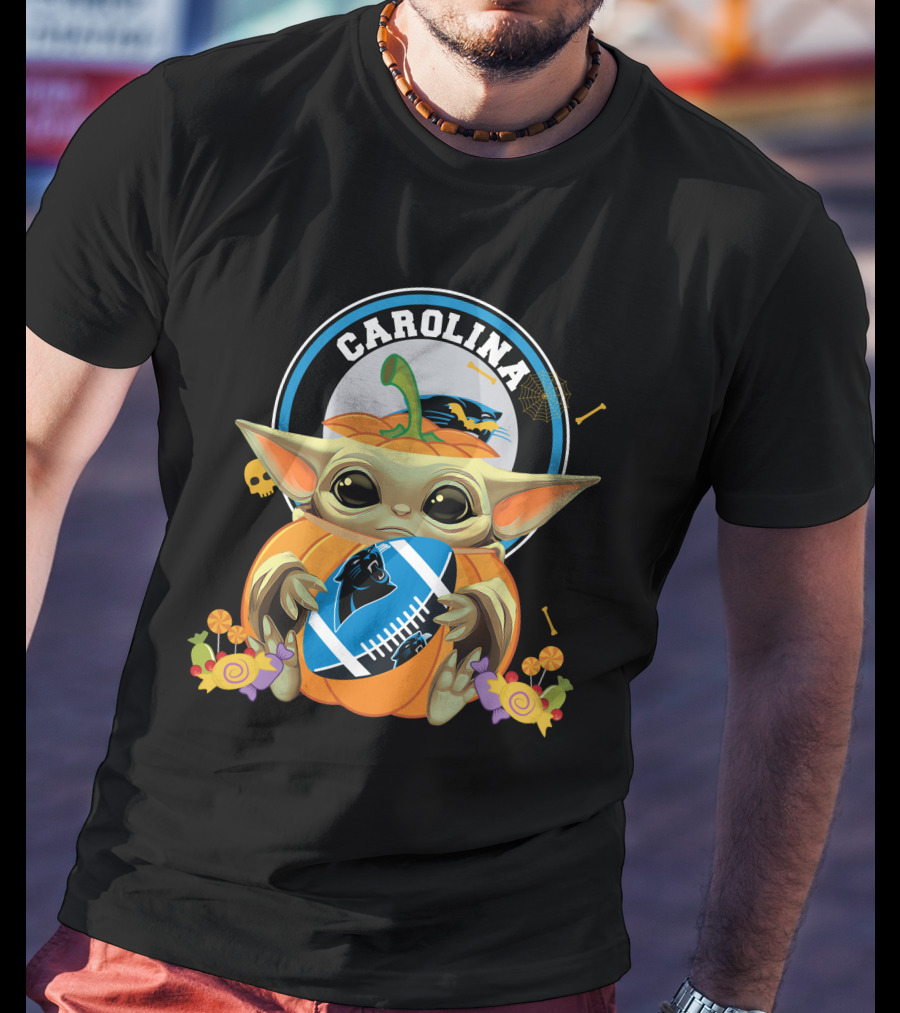 Halloween Pumpkin Baby Yoda Carolina Panthers Football Hug T-Shirt