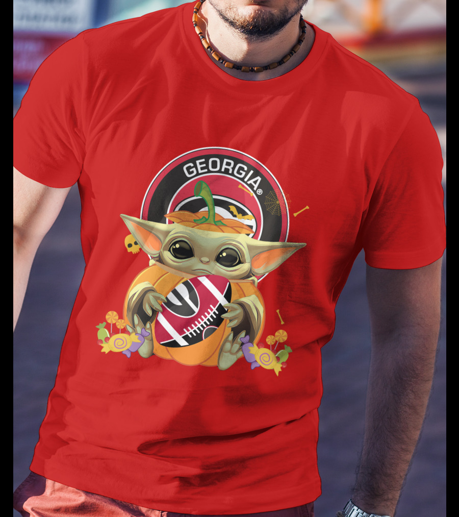 Halloween Pumpkin Baby Yoda Georgia Bulldogs Hug T-Shirt