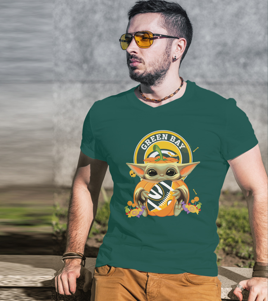 Halloween Pumpkin Baby Yoda Hug Green Bay Packers T-Shirt