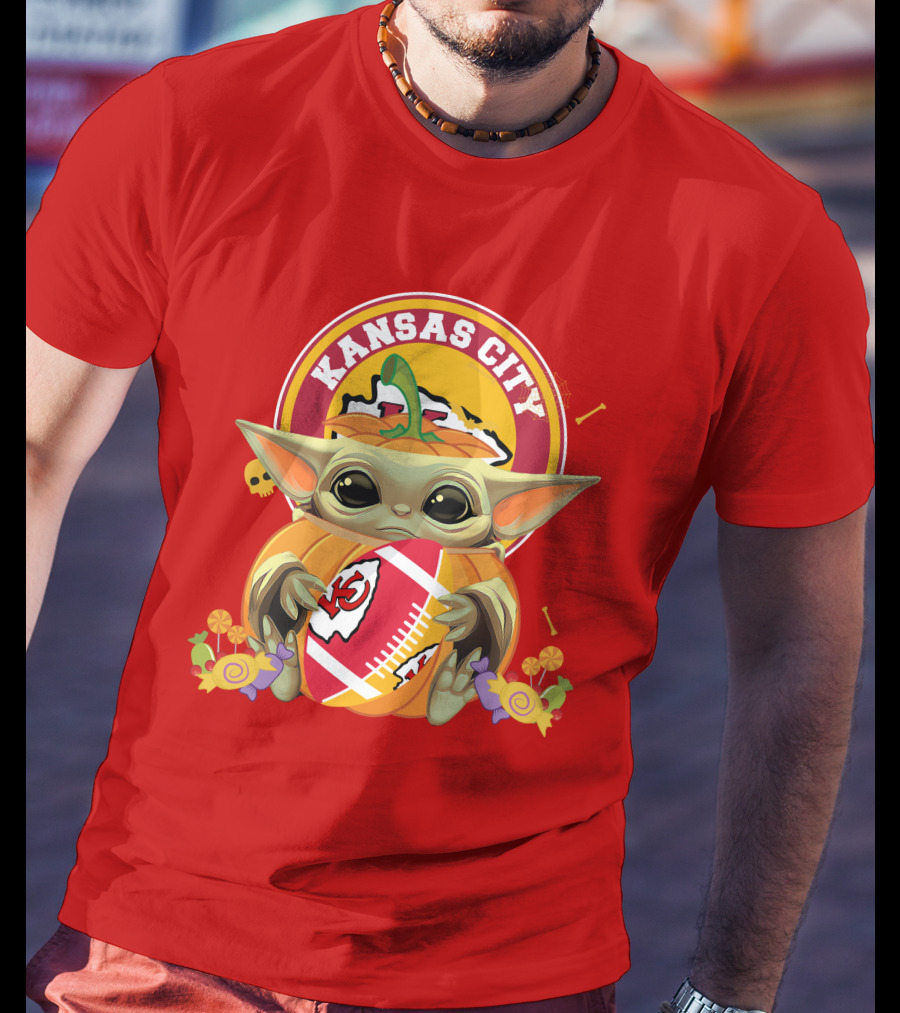 Halloween Pumpkin Baby Yoda Kansas City Chiefs Football Hug T-Shirt