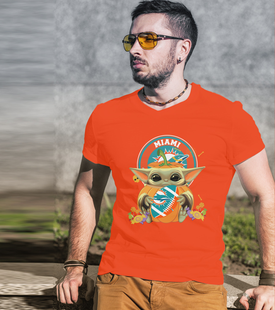 Halloween Pumpkin Baby Yoda Miami Dolphins Hug Football Candy Skulls T-Shirt
