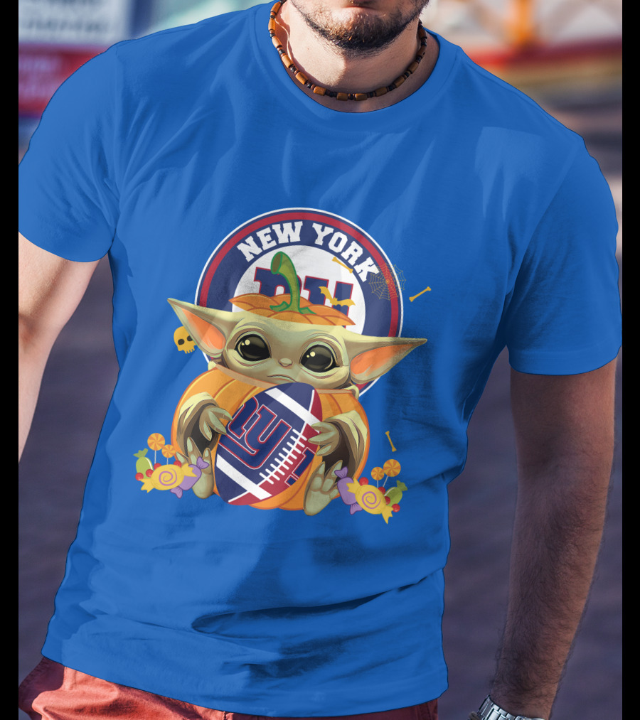 Halloween Pumpkin Baby Yoda Holding New York Giants Football T-Shirt