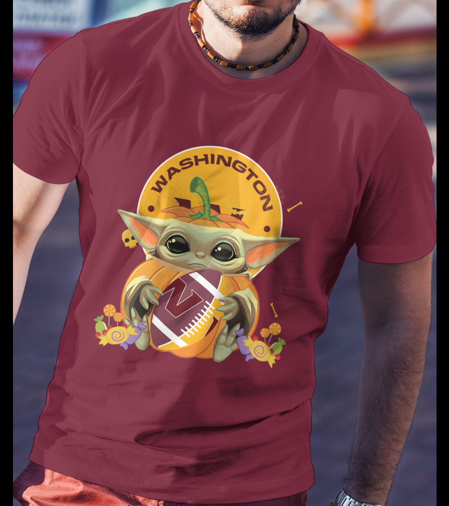 Halloween Baby Yoda Pumpkin Hugging Washington Football Team T-Shirt