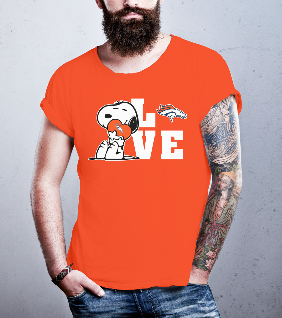 Snoopy Hugging Heart Denver Broncos Love T-Shirt