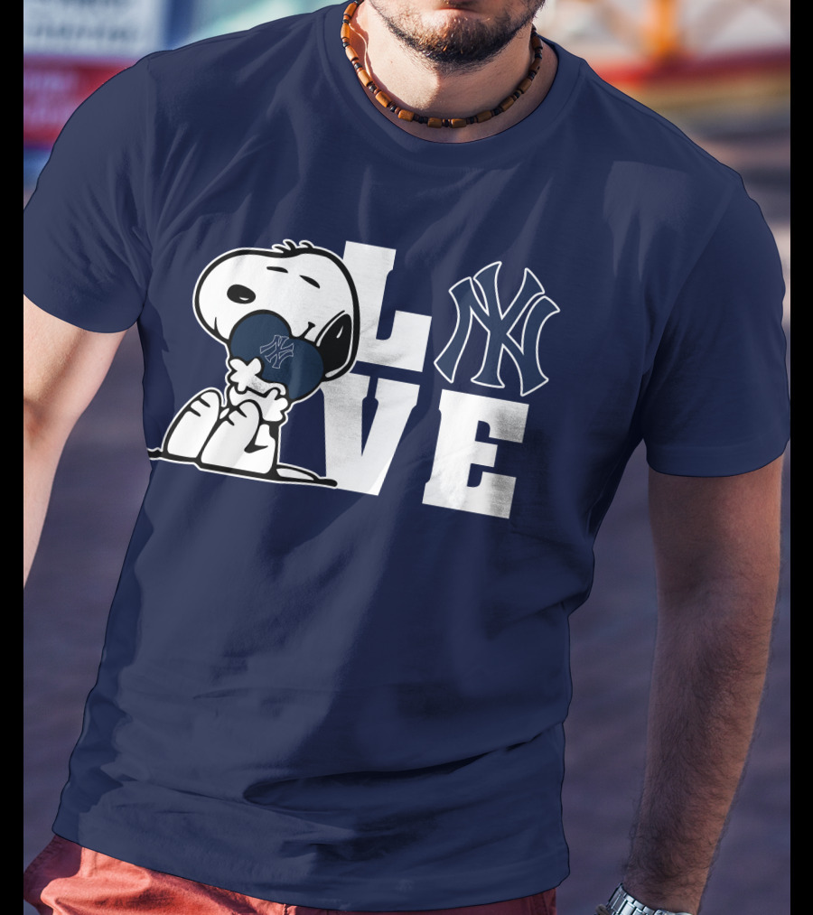 Snoopy Love New York Yankees Logo Mlb Peanuts Baseball Fan T-Shirt
