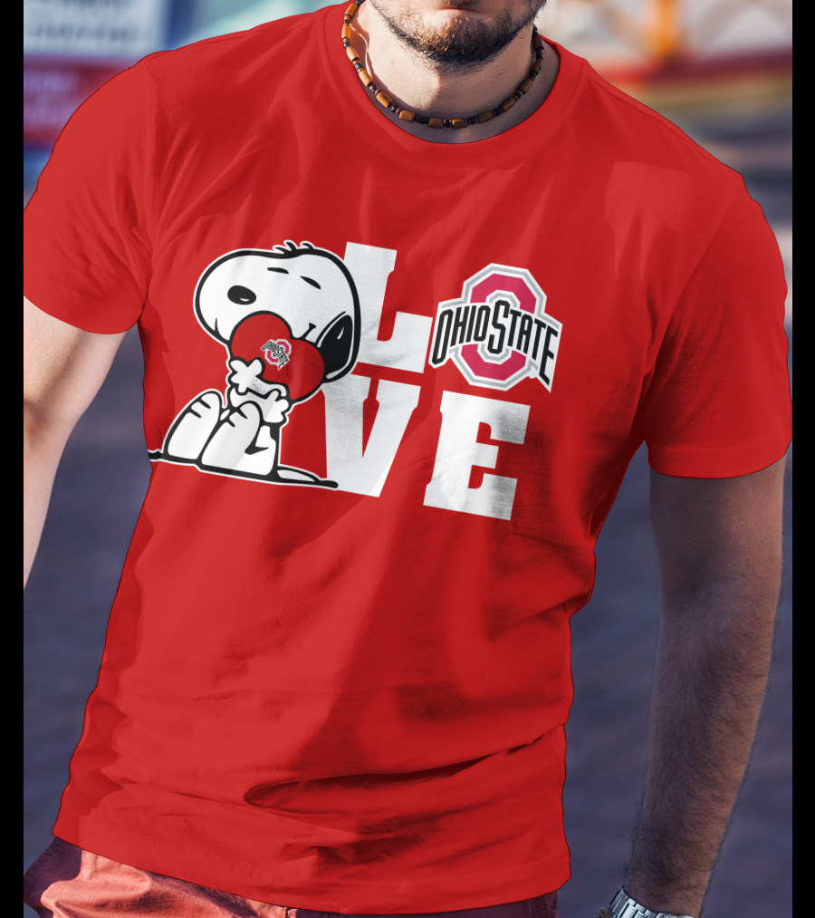 Snoopy Ohio State Buckeyes Love Peanuts Character Holding Heart With Buckeyes T-Shirt