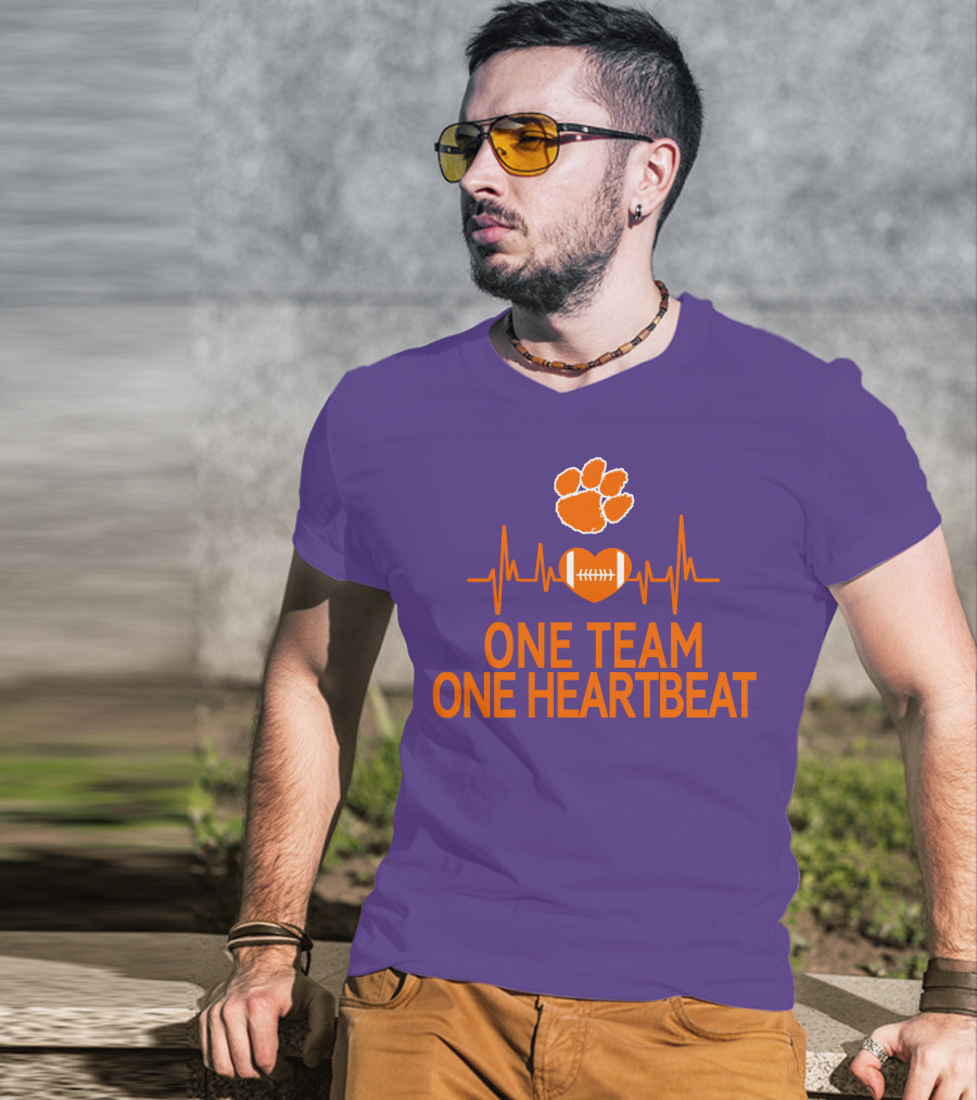 Clemson Tigers One Team One Heartbeat Football Paw Print Heartbeat T-Shirt