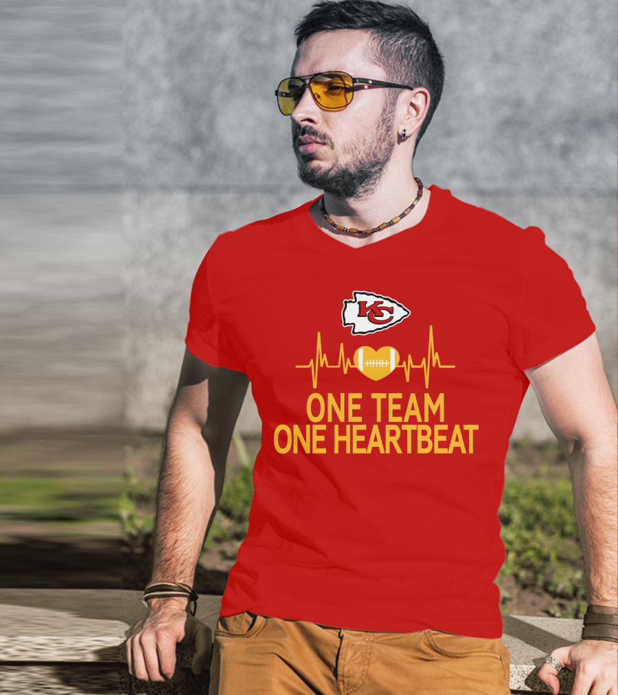 Kansas City Chiefs KC Logo Heartbeat Football One Team One Heartbeat T-Shirt