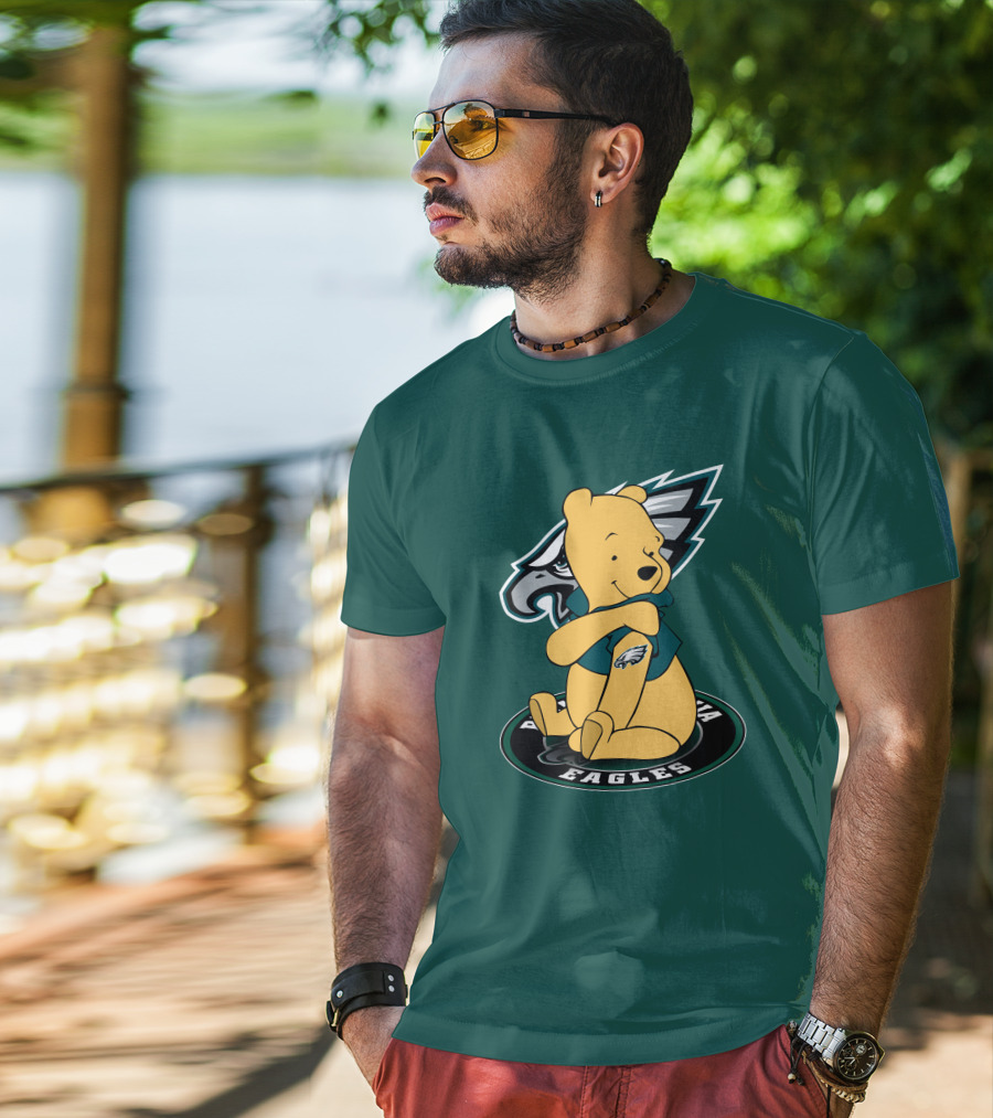 Philadelphia Eagles Winnie The Pooh Sitting In Front Of Team T-Shirt