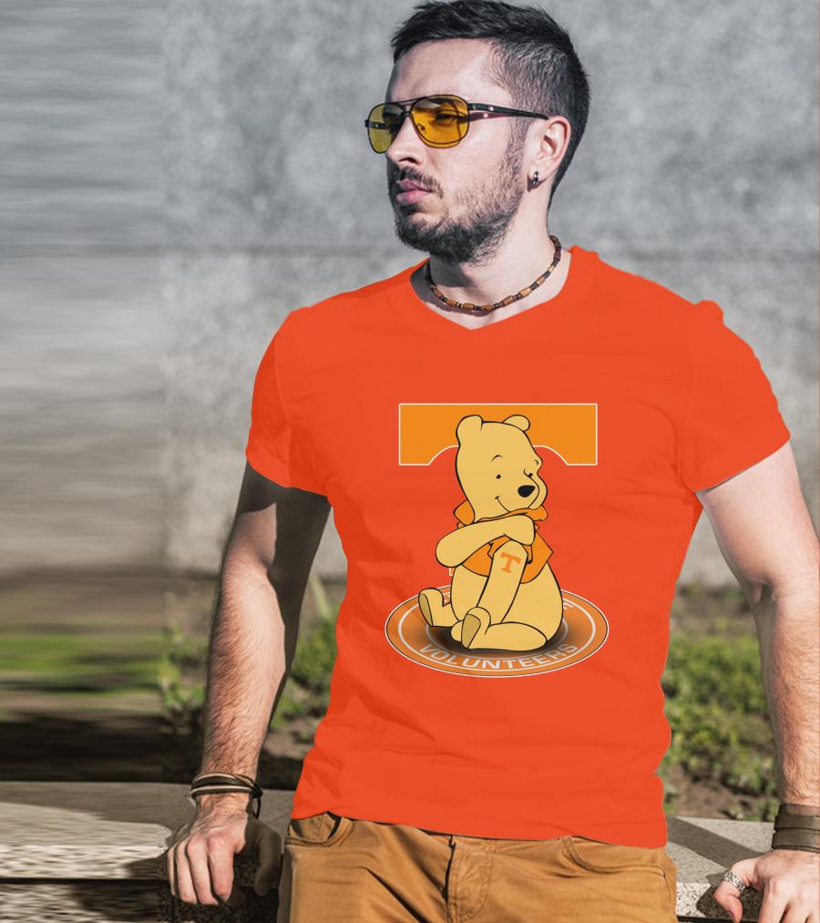 Tennessee Volunteers Winnie The Pooh Sitting With Orange T-Shirt And Big T T-Shirt