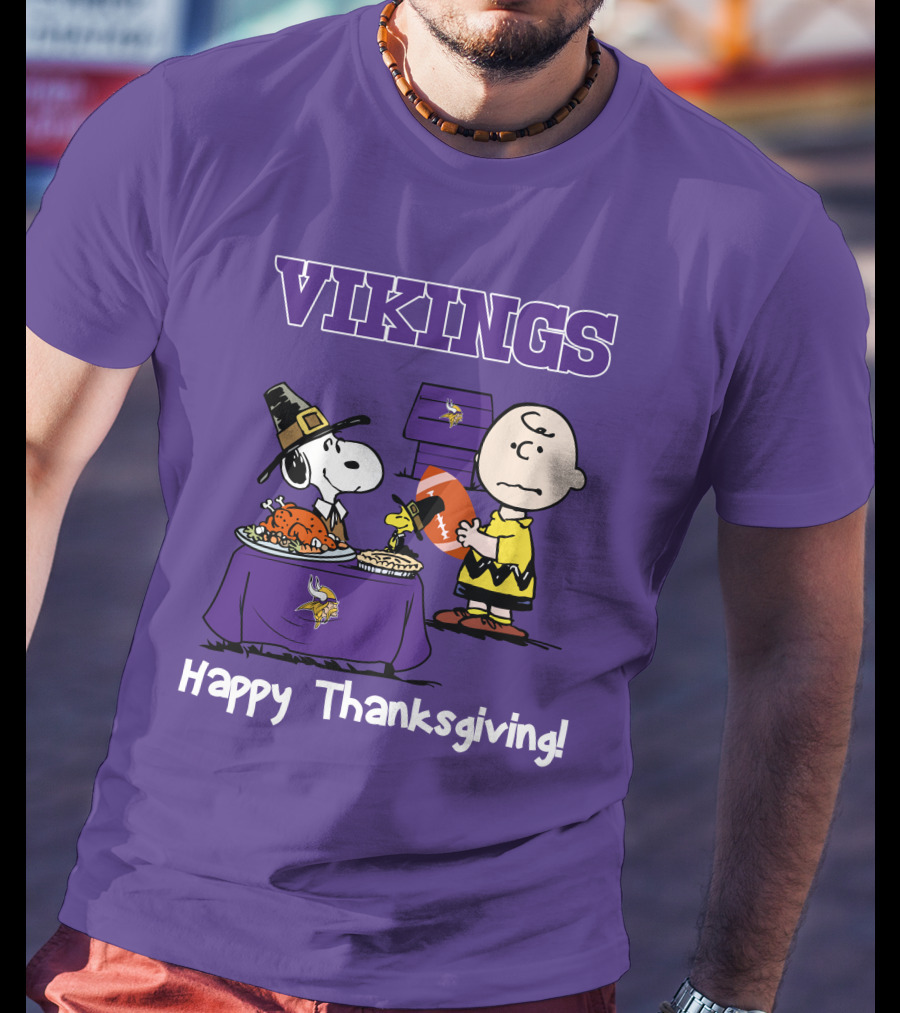 Vikings Snoopy Charlie Brown Thanksgiving Football Minnesota T-Shirt