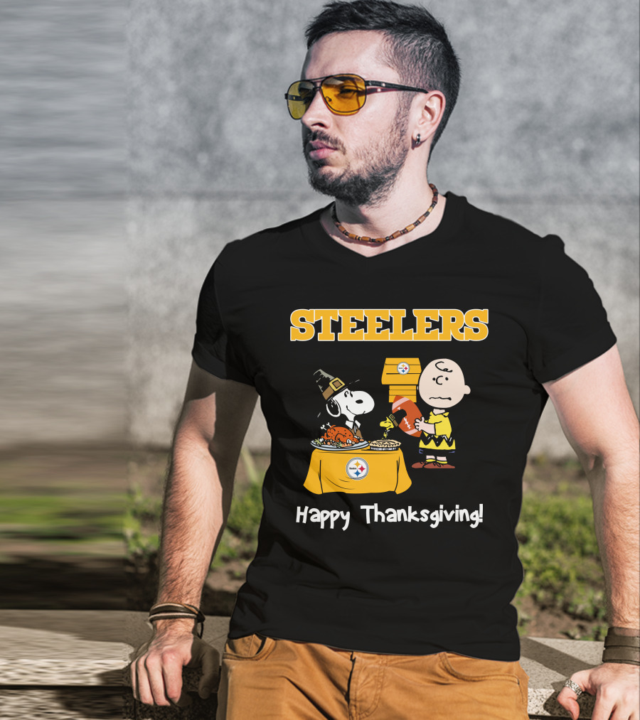 Steelers Snoopy Charlie Brown Happy Thanksgiving T-Shirt
