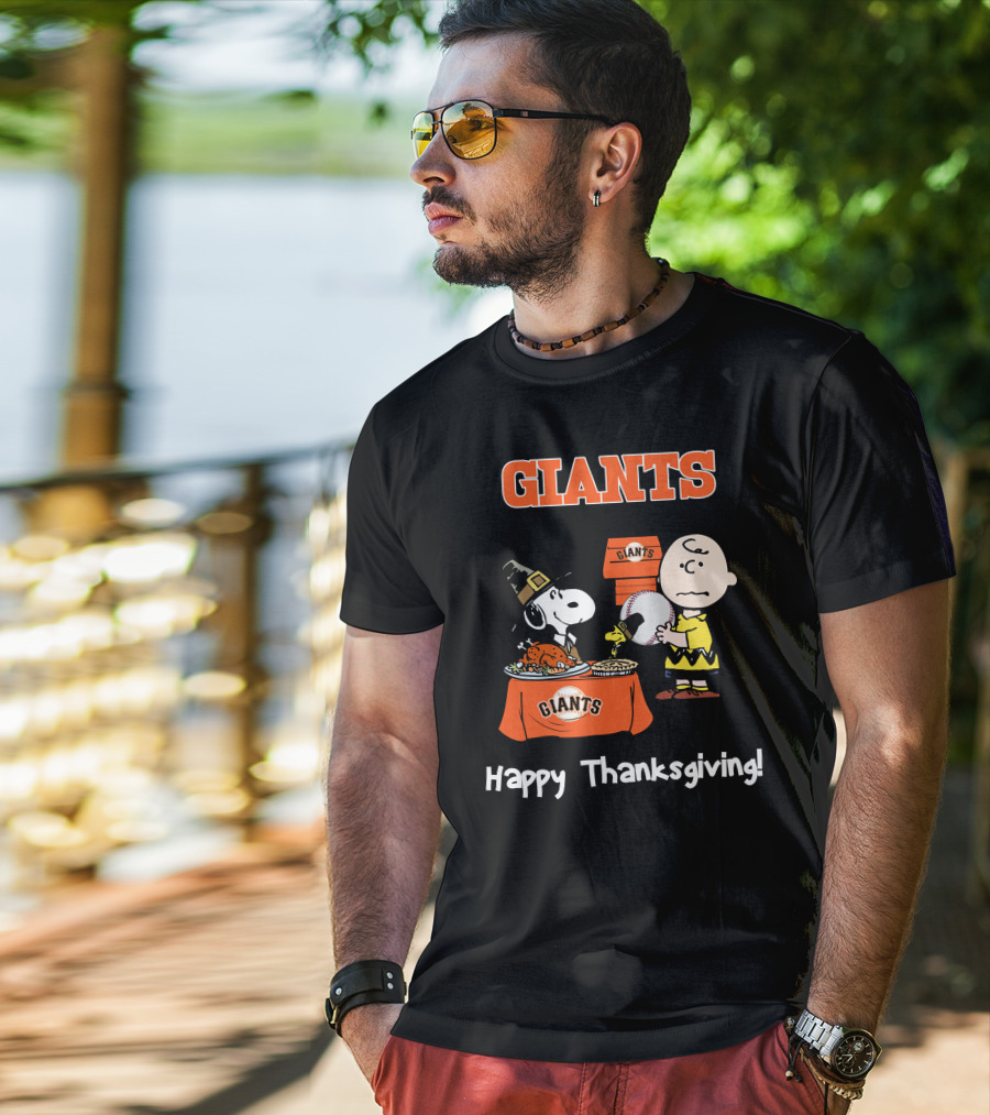 San Francisco Giants Snoopy Charlie Brown Happy Thanksgiving T-Shirt