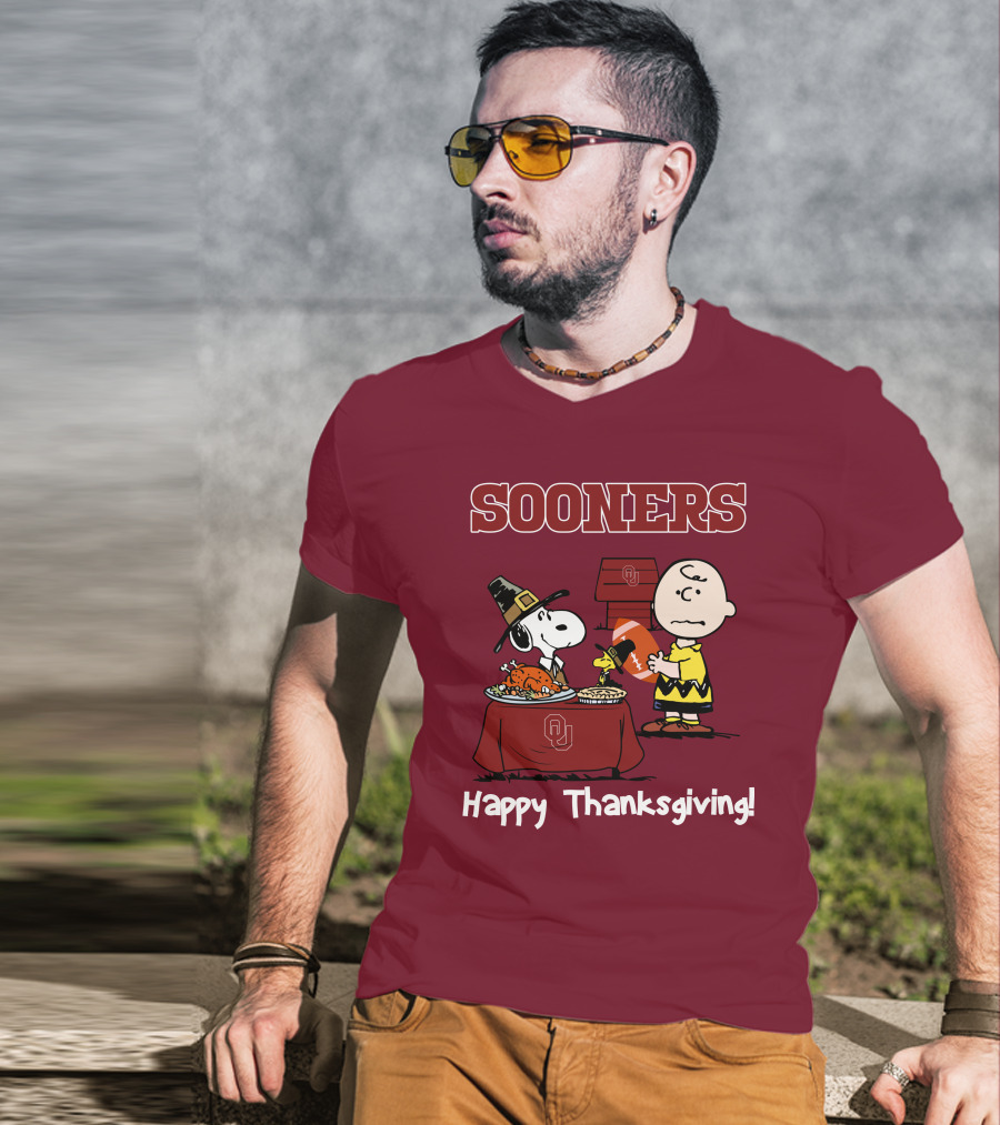 Sooners Happy Thanksgiving Snoopy And Charlie Brown T-Shirt