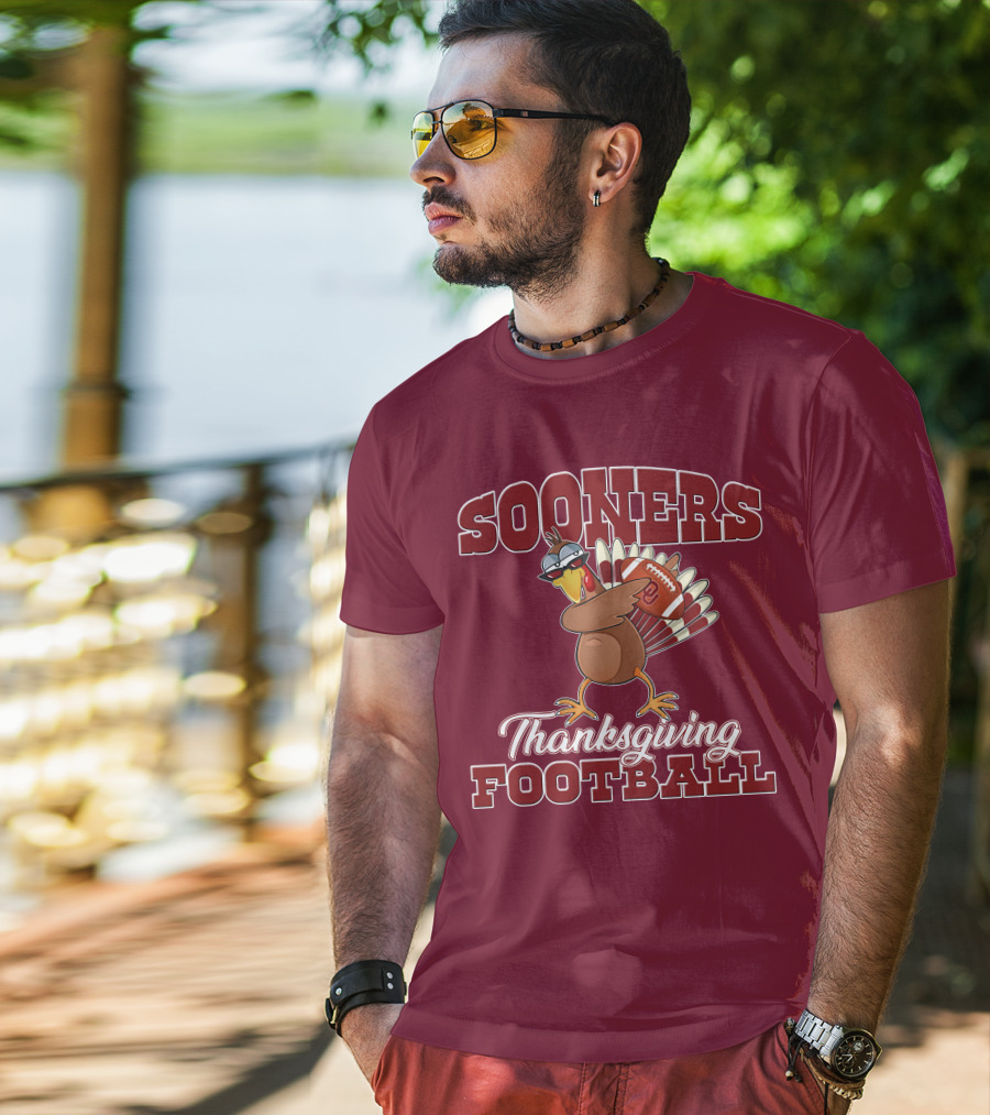 Sooners Thanksgiving Football Turkey In Sunglasses T-Shirt