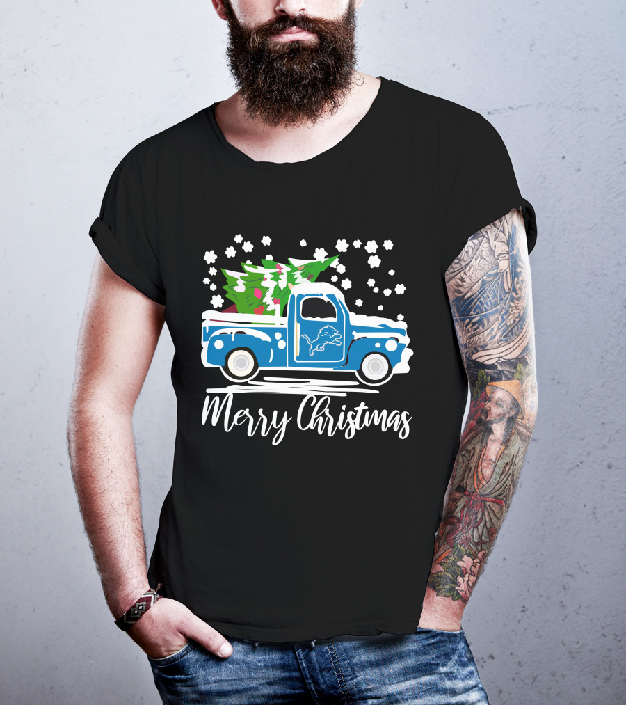 Detroit Lions Vintage Car Merry Christmas Snowy Tree Scene T-Shirt
