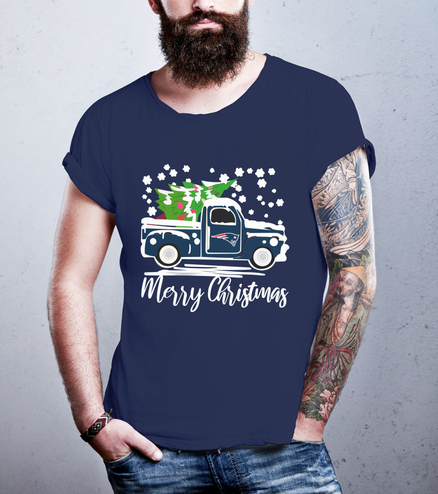 New England Patriots Vintage Truck Merry Christmas Snowflakes Tree T-Shirt
