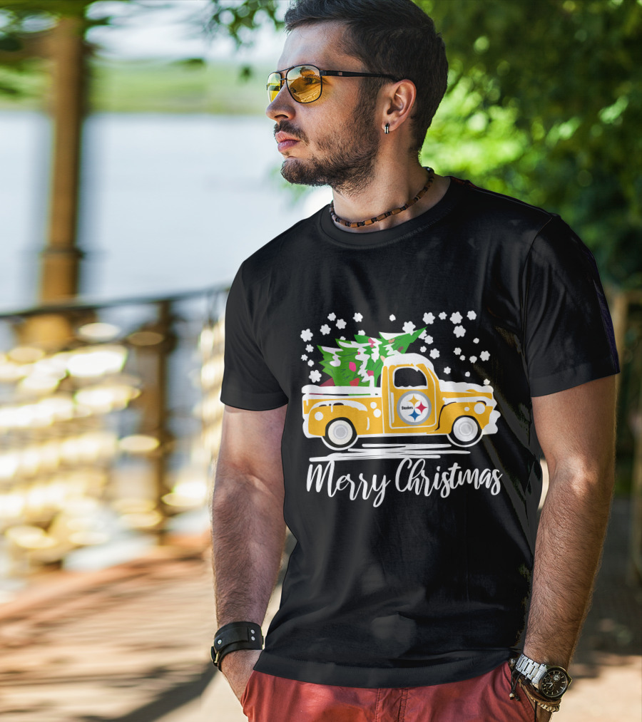 Pittsburgh Steelers Merry Christmas Vintage Car With Christmas Tree T-Shirt