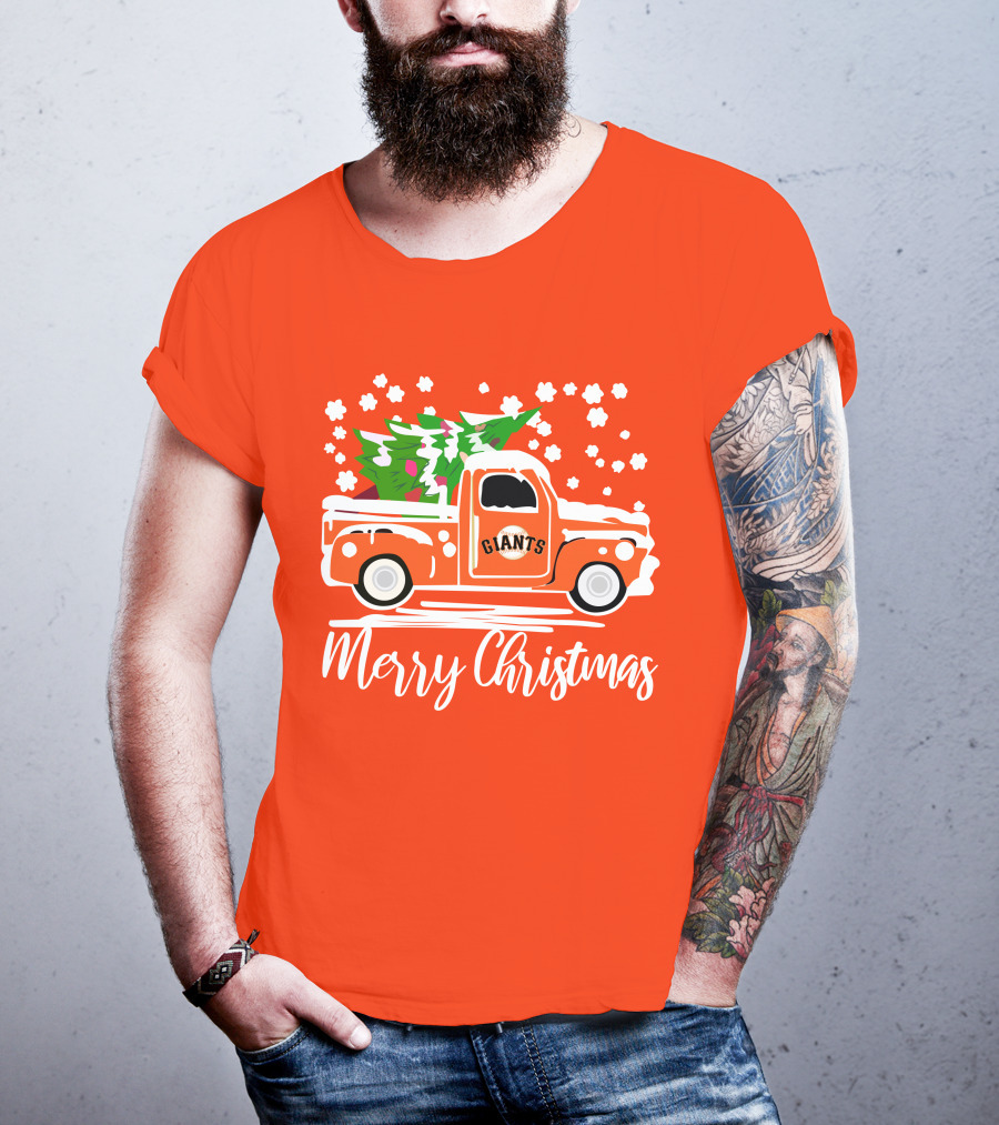 Merry Christmas San Francisco Giants Vintage Car With Snow And Tree T-Shirt