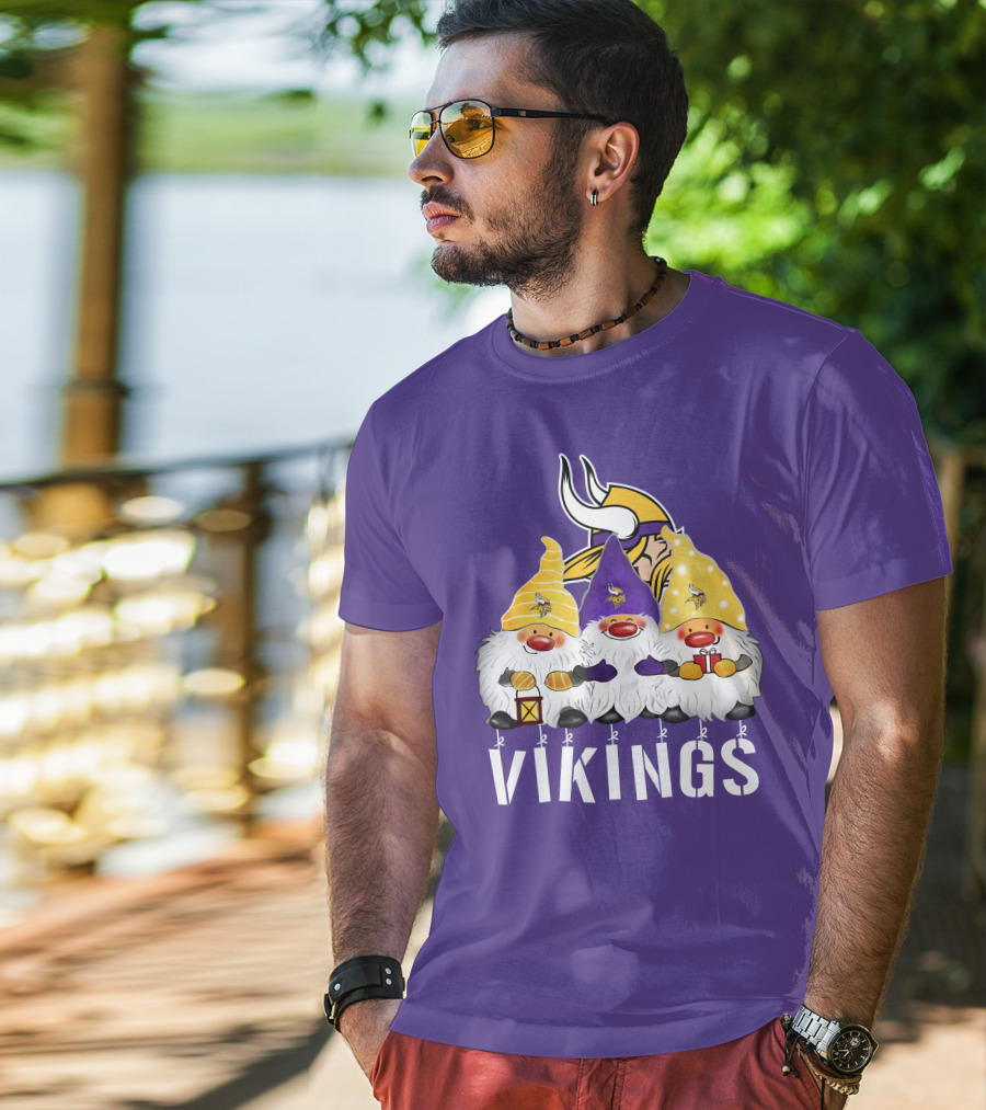 Minnesota Vikings Merry Christmas Happy Holidays Gnomes T-Shirt