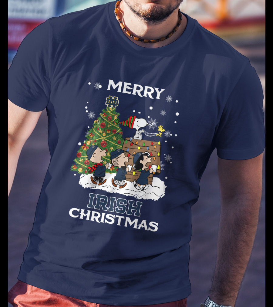 Merry Christmas Notre Dame Fighting Irish Peanuts Christmas Tree T-Shirt