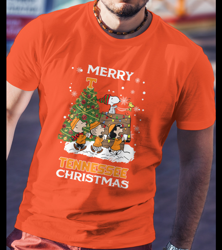 Merry Tennessee Christmas Peanuts Tree With Snoopy And Friends T-Shirt