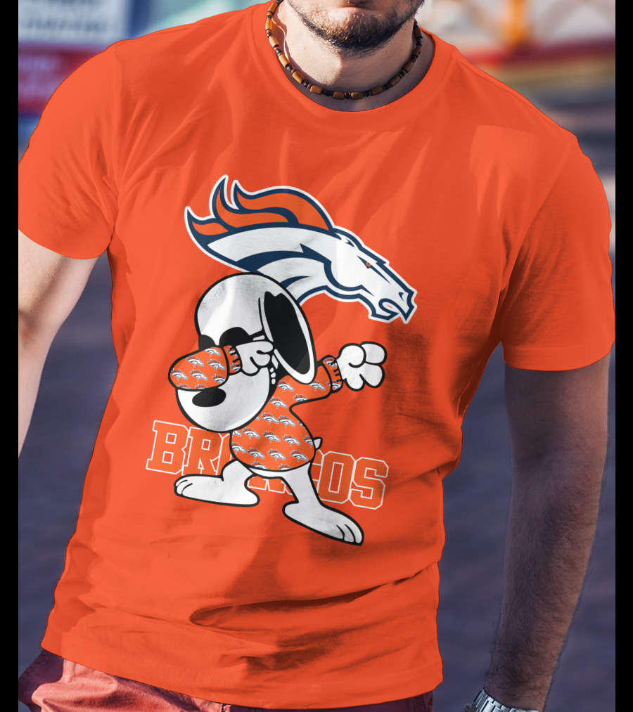 Denver Broncos Snoopy Dabbing Broncos T-Shirt