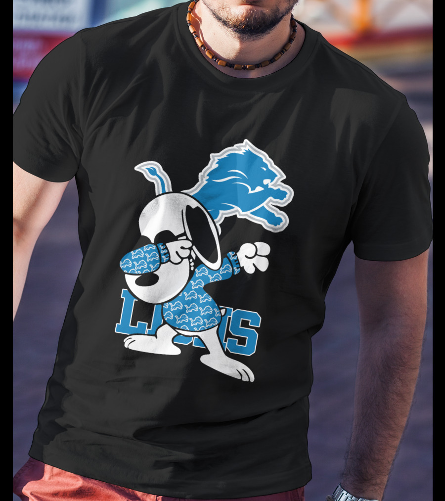 Detroit Lions Snoopy Dabbing Lions Football T-Shirt