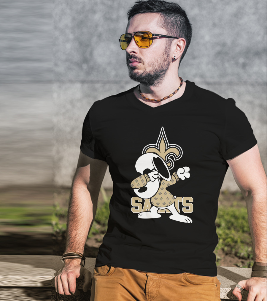 New Orleans Saints Snoopy Fleur-de-Lis Dabbing Saints T-Shirt