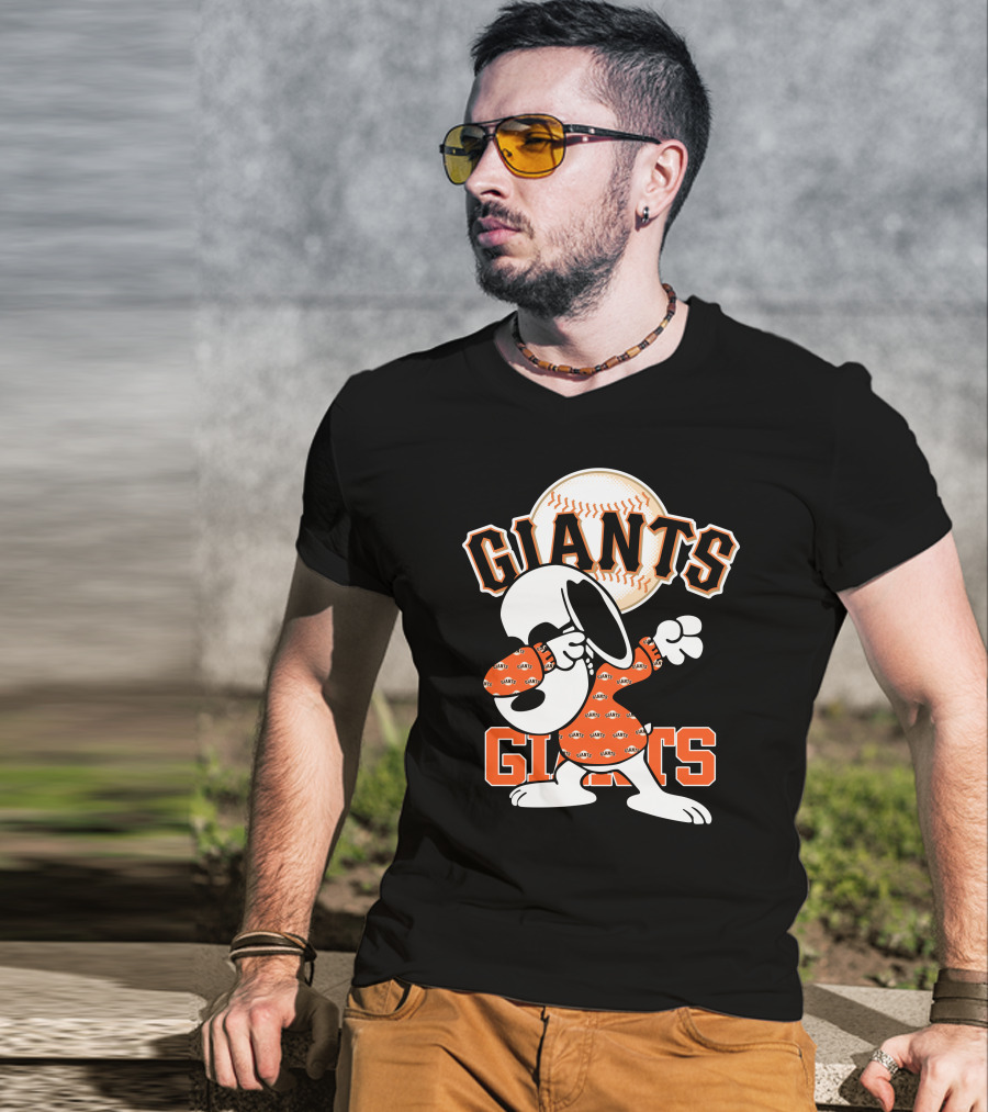 San Francisco Giants Snoopy Dabbing Baseball T-Shirt
