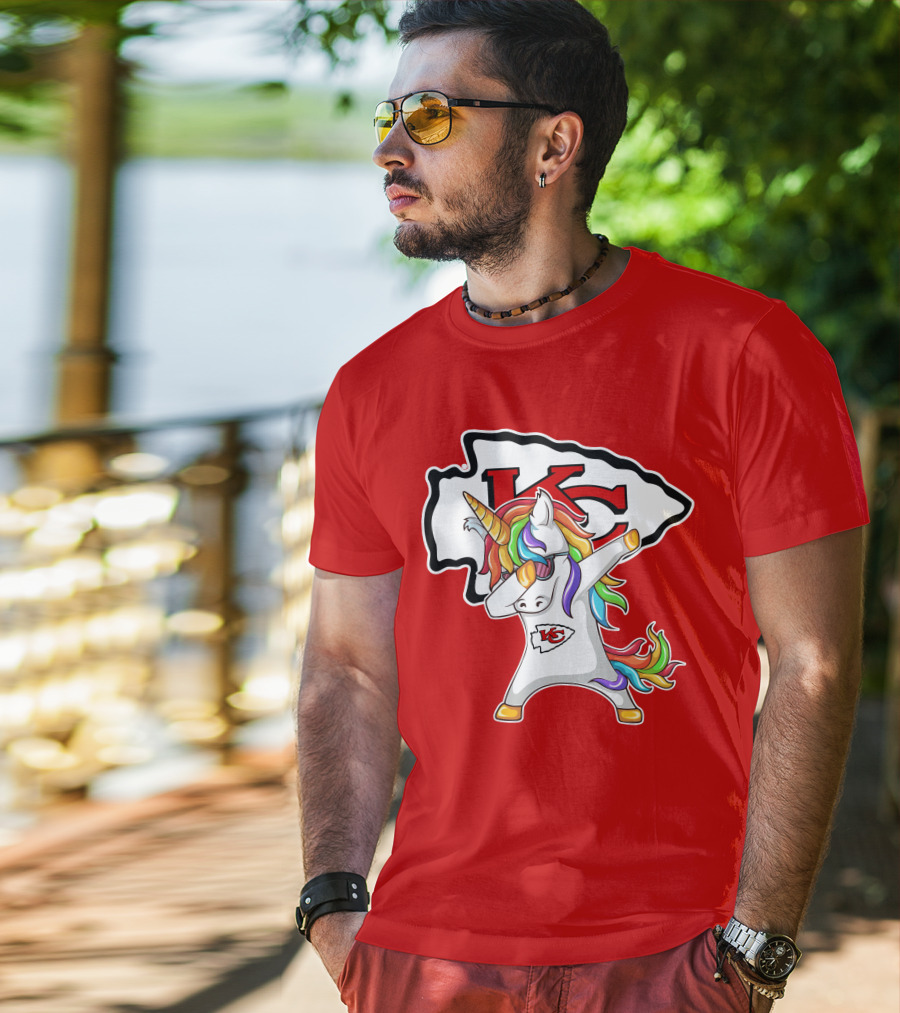 Kansas City Chiefs Unicorn Dabbing KC Logo Rainbow Mane T-Shirt